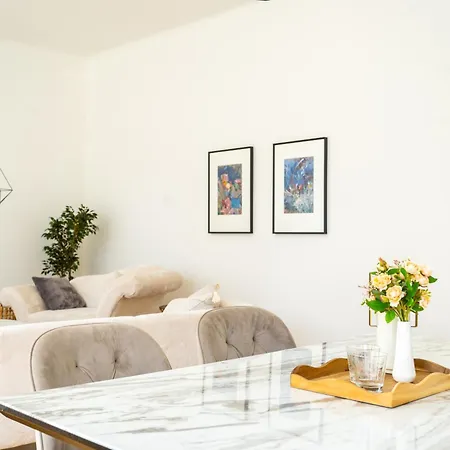 4ty3 - Spacious In The Heart Of The 8th District Is Calling Apartament Viena