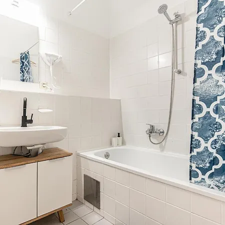 Metropolitan Charm Stylish 2br & 1lr In Vienna's Core Vienna