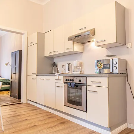 Apartment Metropolitan Charm Stylish 2br & 1lr In Vienna's Core
