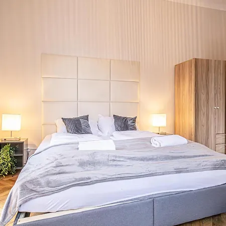 Apartment Metropolitan Charm Stylish 2br & 1lr In Vienna's Core Vienna