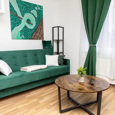 City Top Location, Quiet And Cozy Ideal To Relax Or Work Apartment *