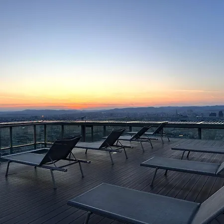 Panorama Sky I Rooftop Pool I Metro Station * Vienna