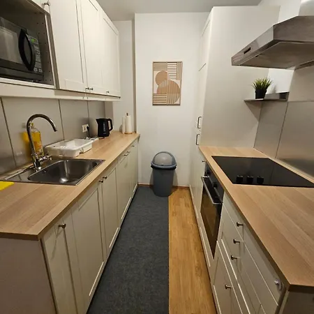 Spacious 1br With Balcony Above Citygate Shopping Complex With Metro Access * Vídeň