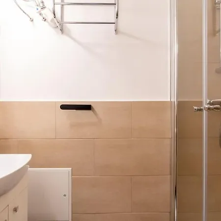 Practical 1br Flat By Center By Hm Vienna