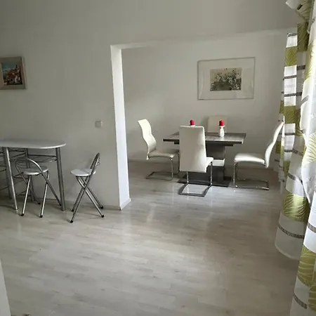 Schoene, Helle In Stadtnaehe