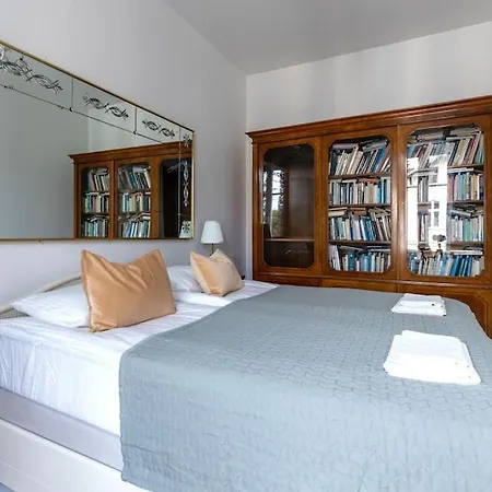 Apartment Luxurioes Wohnen Mit Anbindung Ans Zentrum 20 Minuten