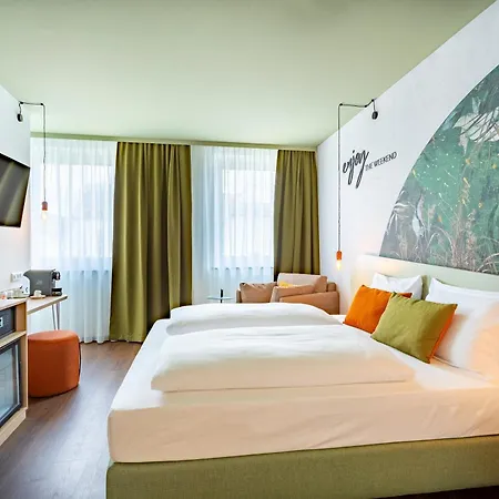 The Weekend Hotell