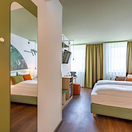 Hotell The Weekend 4*