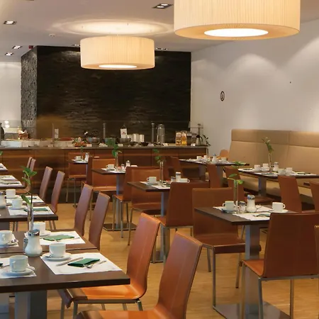 Austria Trend Beim Theresianum Hotel Wenen