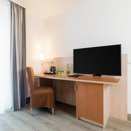 Intercityhotel 4*