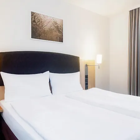 Hotel Intercityhotel 4*