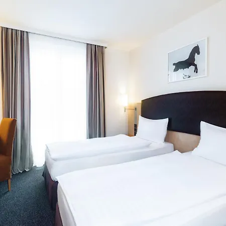 Intercityhotel 4*
