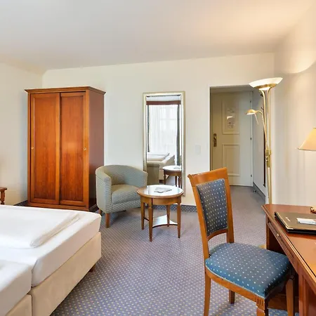Austria Trend Schloss Wilhelminenberg 4* וינה