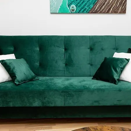City Top Location, Quiet And Cozy Ideal To Relax Or Work *