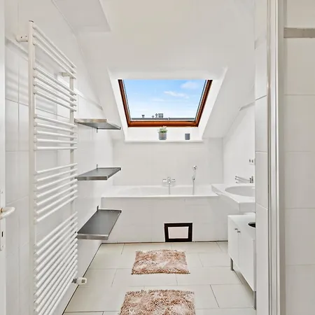 Terrace - 155 M² - 5 Min U6 Thaliastrasse Lägenhet Wien