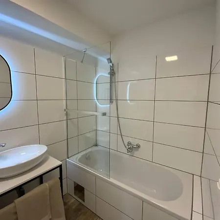 & Modern In Trendy Area L Hg22 * Vienne