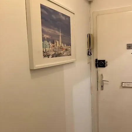 Cosy Nearly Hall And Subway Apartment Vienna