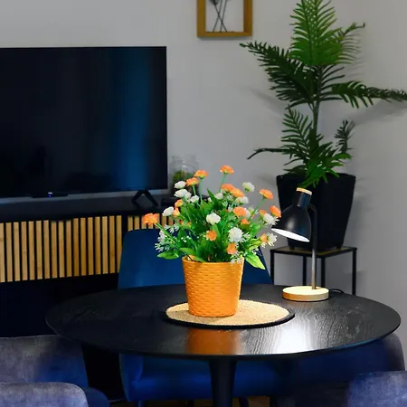 New With Parking And Metro In Front Of The House * Vienna