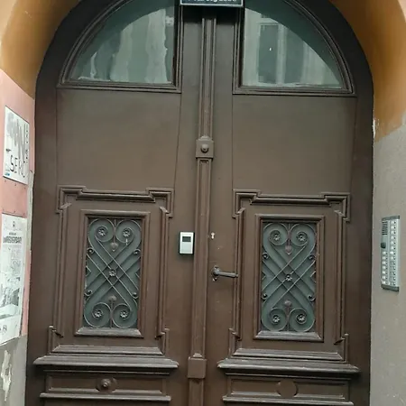 Grosszuegiges 85M2 City-Apartment - 2 Schlafraeume, Hundefreundlich, Westbahnhof Naehe T4 Appartement Vienne