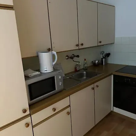 Apartment4 *