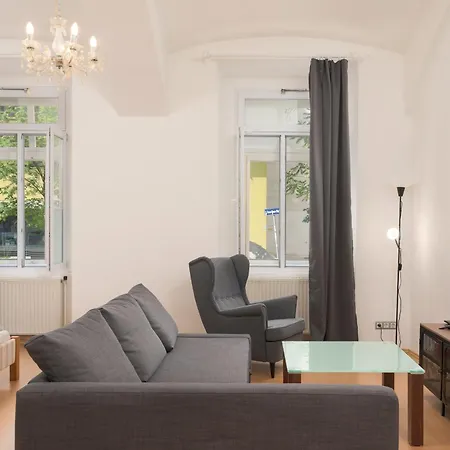 Spacious Austrian Style Close To Center Landstrasse Apartamento *