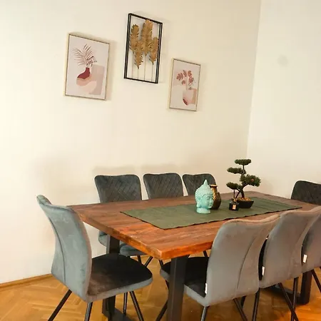 Beautiful Near Hauptbahnhof *