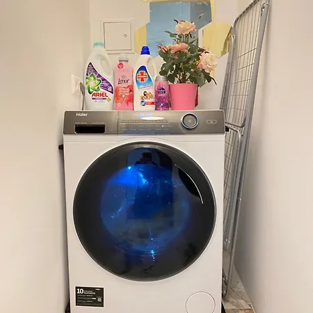Royal Deluxe