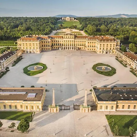 Royal Deluxe Вена