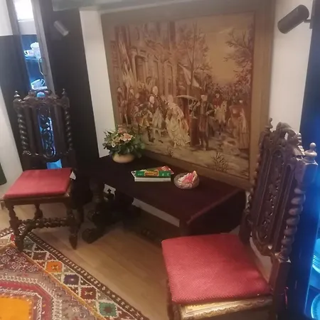 Luxury Near Castle Guest house