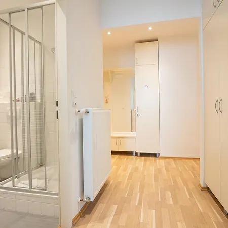 Charming With Balcony, Close To Stephansdom Cathedral Apartman *