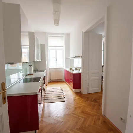 Belvedere Apartment Vienna