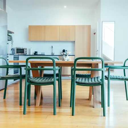 Apartment Large - Great For Groups - With Balcony Or Terrace *