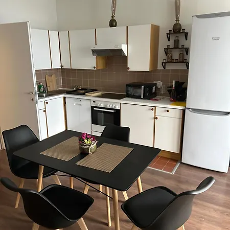 Shopping Center 14 Apartman *