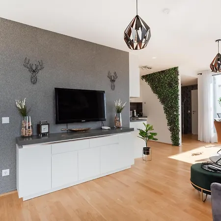Mit Traumhafter Dachterrasse & Weitblick Apartment *