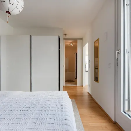 Mit Traumhafter Dachterrasse & Weitblick * Vienna