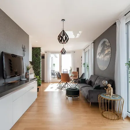 Apartment Mit Traumhafter Dachterrasse & Weitblick