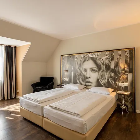 Hotel Calmo 3*