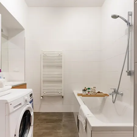 Apartment Zentrale Lage Mit Direkter Anbindung Ans Zentrum