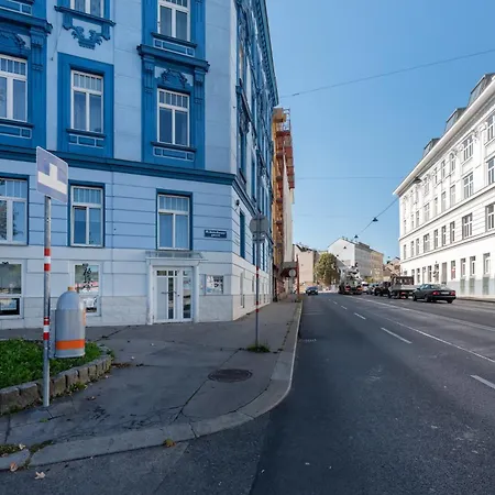 Zentrale Lage Mit Direkter Anbindung Ans Zentrum Apartment *