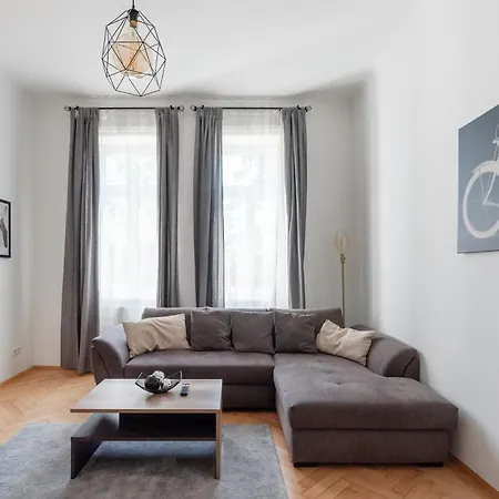 Apartment Zentrale Lage Mit Direkter Anbindung Ans Zentrum