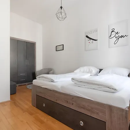 Apartment Zentrale Lage Mit Direkter Anbindung Ans Zentrum