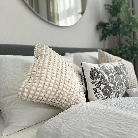 Spacious Apartment, 3 Min To U1 Reumannplatz Apartment *