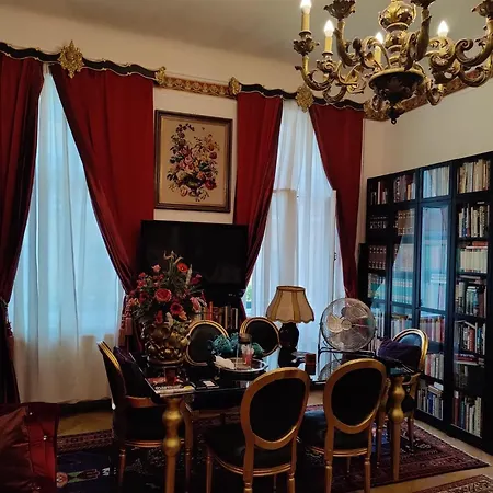 Guest house Luxury Near Castle Vienna