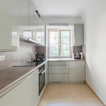 Near Metro - Netflix - Free Wifi Vienna