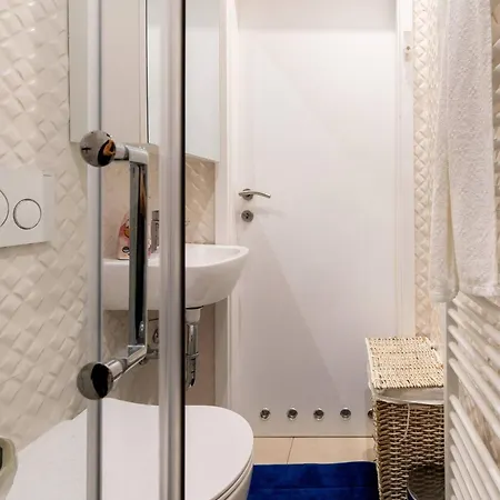 Near Metro - Netflix - Free Wifi Apartment Vienna