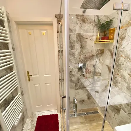 Royal Deluxe Апартаменты Вена