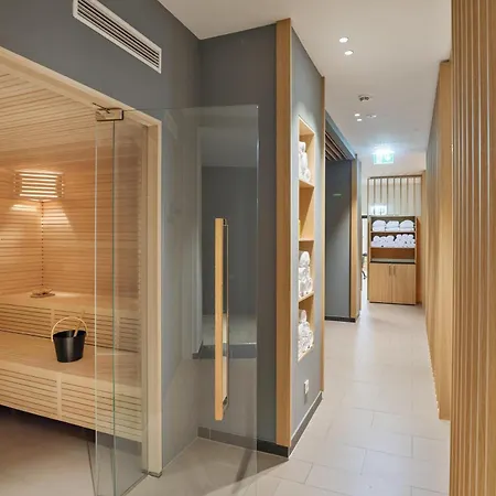 Austria Trend Maximilian Hotel 4*