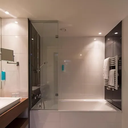 Austria Trend Doppio Hotell 4*