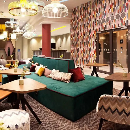 Hampton By Hilton Messe 3*