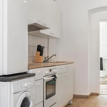 Easystay 2br Apt. Connect With The Whole